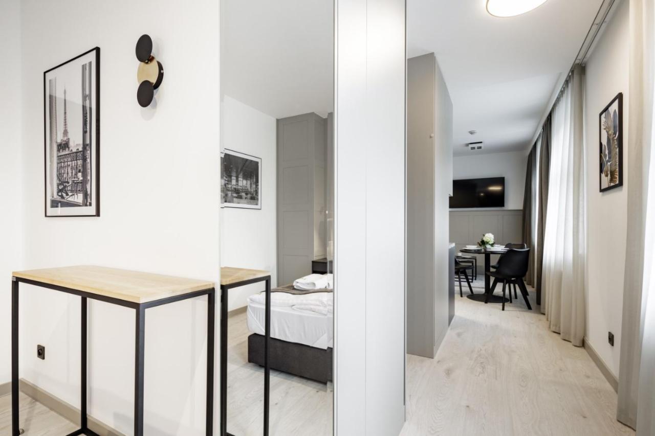 Apartamenty L11, Limanowskiego Poznań Esterno foto